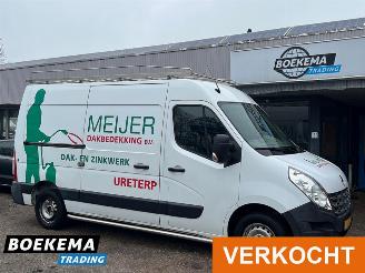 Renault Master T35 2.3 DCI L2H3 3-Pers Navigatie Cruise Airco PDC Trekhaak picture 1
