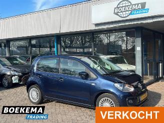 krockskadad bil auto Volkswagen Up! 1.0 High Up! Navigatie Airco 5-Deurs 2013/10