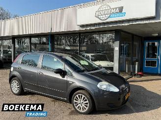 Vaurioauto  passenger cars Fiat Grande Punto 1.2 Active Airco 5-Deurs 2008/4