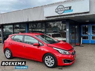 krockskadad bil auto Kia Cee d cee'd 1.0 T-GDi ComfortPlusLine Navigator 2018/8