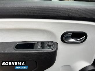 Renault Twingo R80 E-Tech Equilibre 22 kWh Navigatie Cruise picture 13
