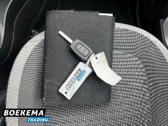 Renault Twingo R80 E-Tech Equilibre 22 kWh Navigatie Cruise picture 25