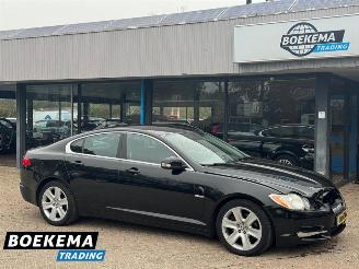 Voiture accidenté Jaguar XF 3.0 V6 Premium Luxury AUT Keyless Climate Cruise 2008/10