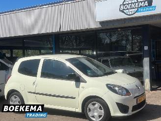 Coche accidentado Renault Twingo 1.5 dCi Collection Airco Cruise 2011/7