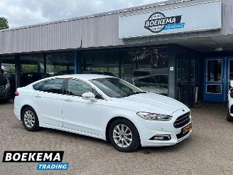 Avarii autoturisme Ford Mondeo 2.0 IVCT HEV Titanium Climate Cruise PDC 2016/9