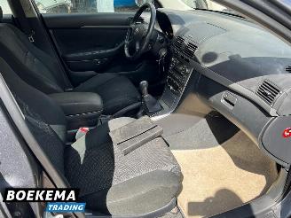 Toyota Avensis wagon 2.0 VVTi Luna Navigatie Climate Cruise picture 19