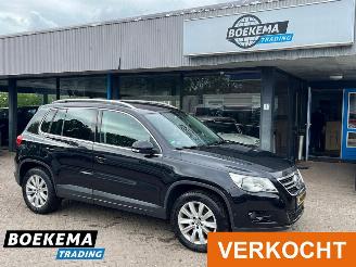 Unfallwagen Volkswagen Tiguan 2.0 TSI Sport&Style 4Motion DSG Leer Stoelverwarming Navigatie 2010/11