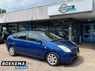 Vaurioauto  passenger cars Toyota Prius 1.5 VVT-i 2009/3