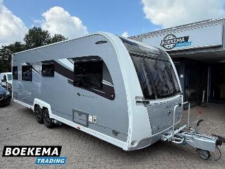 danneggiata roulotte Elddis  Buccaneer Cruiser EP Levelsysteem Luifel Douche Fietsenrek Mover Zonnepaneel Schotel 2019/1