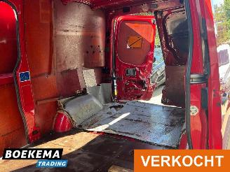 Volkswagen Crafter 35 2.0 TDI 140PK 2xSchuif Stoelverwarming Navi Clima picture 17