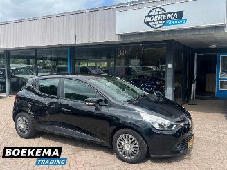 Avarii autoturisme Renault Clio 1.2 16V Navigatie Airco Elektrische ramen 2013/4