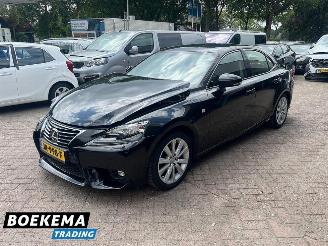 Lexus IS 300h 25th Edition Stoelverwarming Navigatie Parkeercamera picture 4