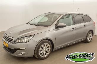 Schadeauto Peugeot 308 SW 1.2 PureTech Navi Clima Style 2017/2