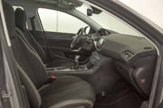 Peugeot 308 SW 1.2 PureTech Navi Clima Style picture 16