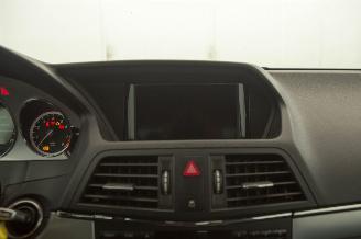 Mercedes E-klasse E200 Coupé Motorschade picture 9