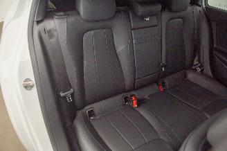 Mercedes A-klasse A180 Motor loopt Luxury Line Automaat Koppakking defect picture 24