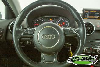 Audi A1 1.0 TFSI Airco Navi picture 17