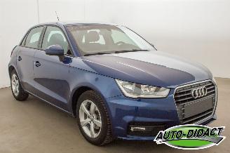 Audi A1 1.0 TFSI Airco Navi picture 2