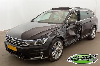 uszkodzony samochody osobowe Volkswagen Passat GTE 1.4 TSI Variant Connected Series Plus 2016/12