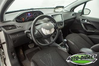 Peugeot 208 1.2 e-VTi Automaat Blue Lease picture 22