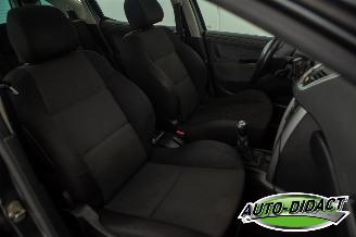 Peugeot 207 SW 1.6 VTi XS Première picture 16