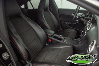 Mercedes Cla-klasse 200d Automaat Airco Navi Leder picture 21