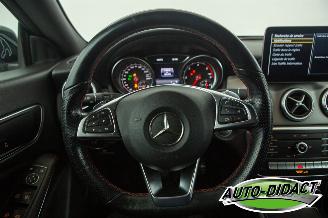 Mercedes Cla-klasse 200d Automaat Airco Navi Leder picture 5