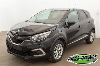 skadebil auto Renault Captur 0.9 Airco Navi 2019/11