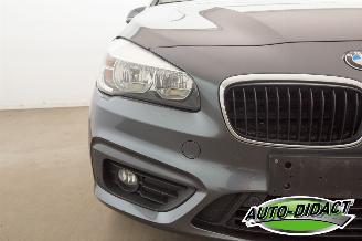 BMW 2-serie 216d Clima Navi Pano Active Tourer picture 38