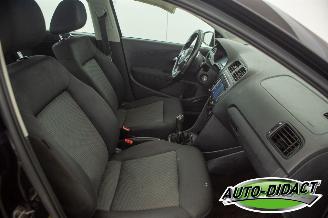 Volkswagen Polo 1.2 Easyline Airco Navi Camera picture 17