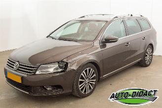 uszkodzony samochody osobowe Volkswagen Passat 1.6 TDI Clima Navi Comfort Executive Line BlueMotion 2012/6