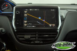 Peugeot 2008 1.6 BlueHDi Clima Navi Blue Lease Executive picture 7