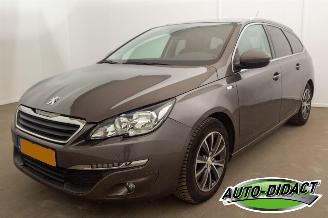 Schadeauto Peugeot 308 SW 1.2 PureTech Clima Navi Pano Style 2015/7