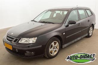 krockskadad bil auto Saab 9-3 1.8 Clima 2005/11
