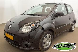 Schadeauto Renault Twingo 1.5 dCi Dynamique Airco 2011/6