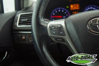 Toyota Avensis 1.8 VVTi Clima Navi Business picture 12