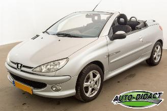 Schadeauto Peugeot 206 CC 1.6-16V 98.259 km Clima Quiksilver 2004/7