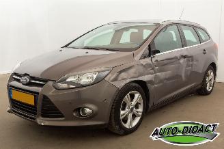 skadebil auto Ford Focus 1.0 EcoBoost Clima Navi 2012/7