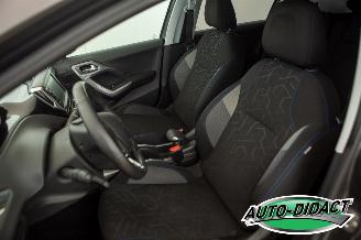 Peugeot 2008 1.2 Access Airco picture 23