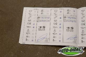 BMW 5-serie 523i Automaat 1e eigenaar Pano Leder Navi High Executive picture 31