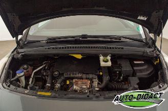 Peugeot 3008 1.2 PureTech Clima Navi Camera Style picture 32