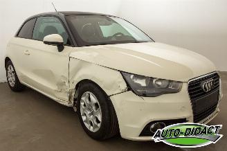 Audi A1 1.6 TDI Airco Leder Ambition picture 2