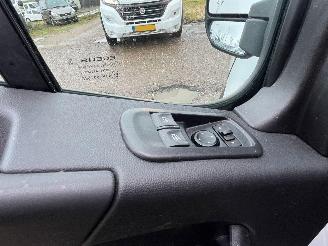 Renault Master T35 2.3 dCi L3 Laadklep Navi Airco Camera picture 13
