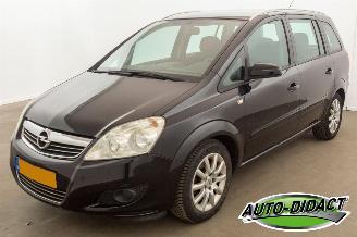 Schadeauto Opel Zafira 2.2 Airco 7p. Temptation 2008/3