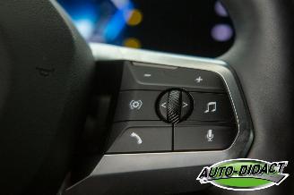 BMW iX1 eDrive20 67 kWh Automaat 54.836 km Pano Digi Dash Clima picture 14