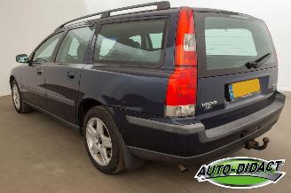 Volvo V-70 2.4 Edition II Airco Leder picture 3