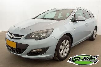 Unfallwagen Opel Astra Sports Tourer 1.4 Turbo Clima 2015/5