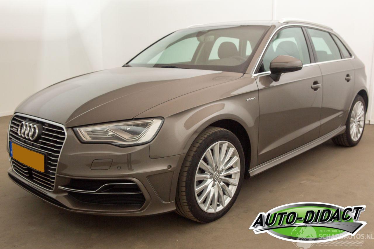 Audi A3 1.4 E-Tron Automaat Camera Leder PHEV Attraction