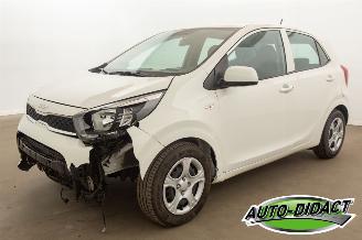 krockskadad bil auto Kia Picanto 1.0 DPi Airco ComfortLine 2022/11