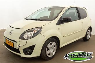 krockskadad bil auto Renault Twingo 1.2-16V Airco Dynamique 2011/2